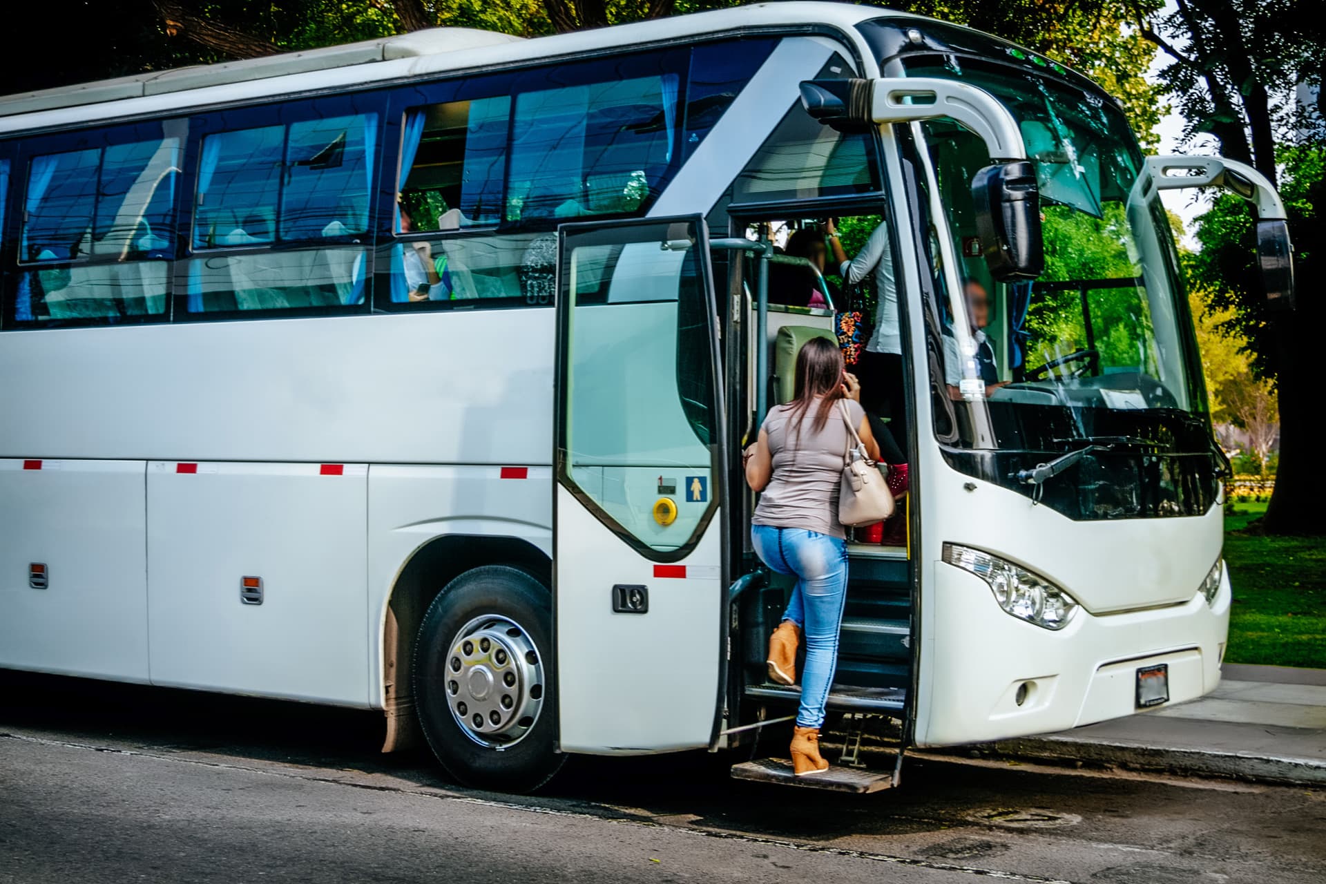 Autobús para 50 personas